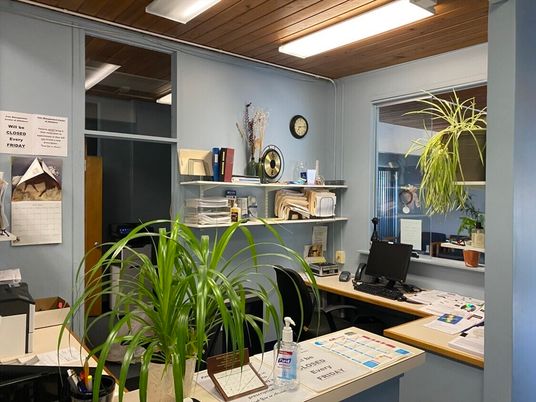 Home Office, Interior