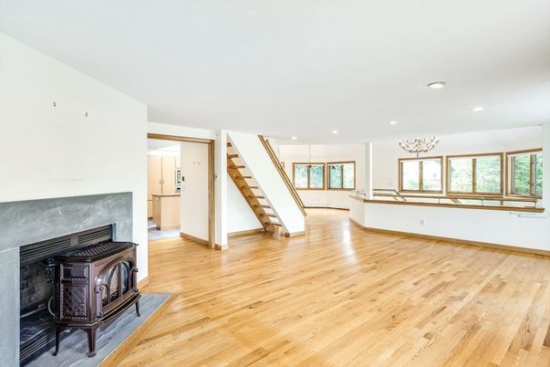 Chandelier, Fireplace, Interior, Recessed Lighting, Wood Texture Flooring