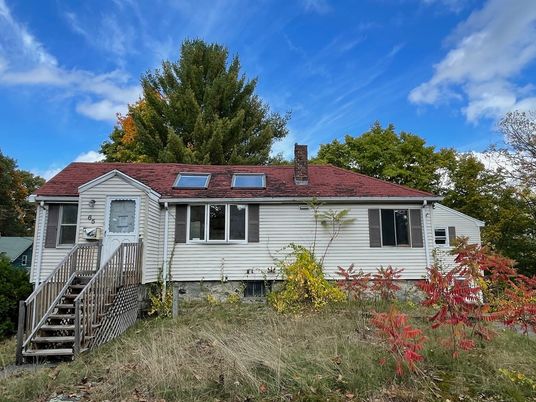 Exterior, Facade, Cape Cod