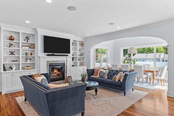 Dining room, Fireplace, Interior, Living room, Pendant Lights, Recessed Lighting, Wood Texture Flooring