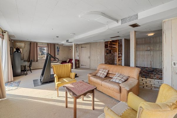 Fitness Equipment, Interior, Living room, Recessed Lighting