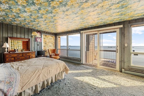 Bedroom, Interior, Water