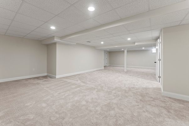 Empty room, Interior, Recessed Lighting