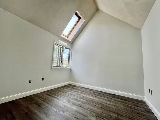 Empty room, Interior, Pendant Lights, Wood Texture Flooring