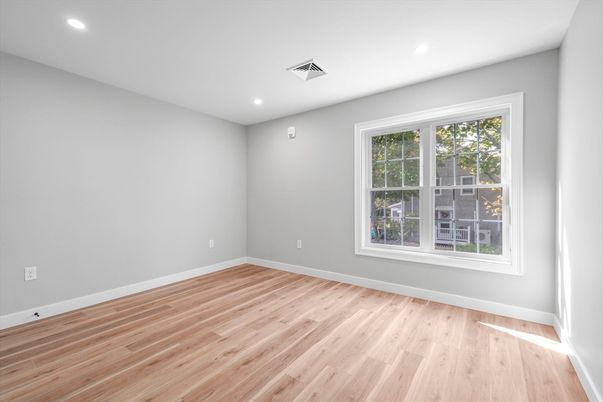 Empty room, Interior, Recessed Lighting, Wood Texture Flooring
