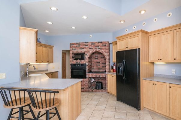 Interior, Kitchen, Recessed Lighting, Stone Walls