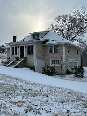 Exterior, Facade, Brick Facade, Split Level