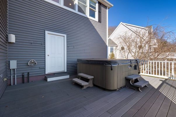 Exterior, Hot Tub