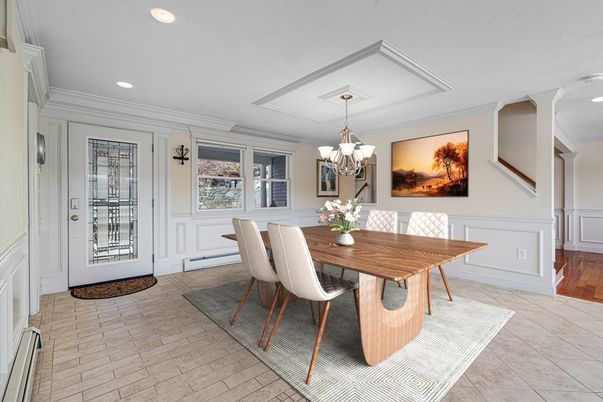 Chandelier, Dining room, Interior, Recessed Lighting, Wood Texture Flooring