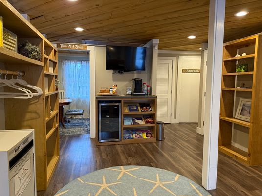 Interior, Recessed Lighting, Wooden Ceilings, Wood Texture Flooring