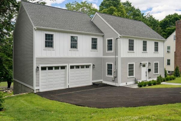 Attached, Exterior, Facade, Farmhouse