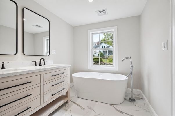 Bathroom, Dual Sink Vanities, Free Standing Baths, Interior, Marble, Recessed Lighting