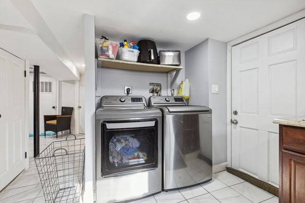 Interior, Recessed Lighting, Washer