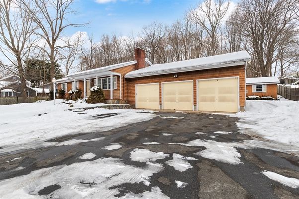 Attached, Exterior, Facade, Brick Facade, Ranch