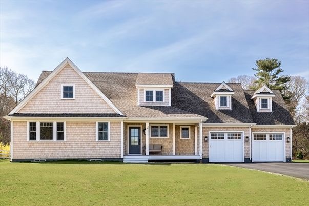 Attached, Exterior, Facade, Brick Facade, Cape Cod