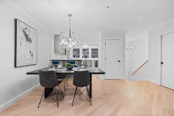 Dining room, Interior, Kitchen, Pendant Lights, Recessed Lighting, Wood Texture Flooring