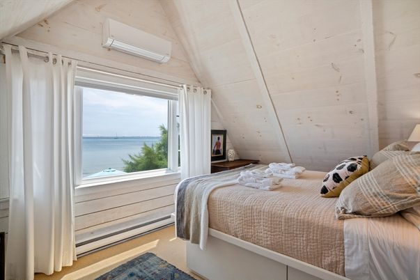 Bedroom, Interior, Water