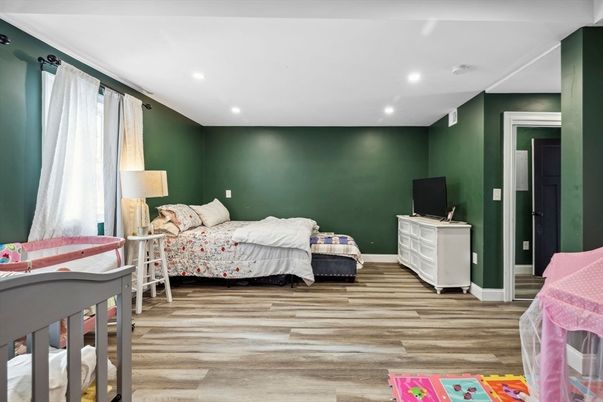 Bedroom, Interior, Recessed Lighting, Wood Texture Flooring