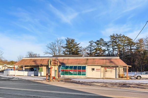 Exterior, Facade, Cape Cod