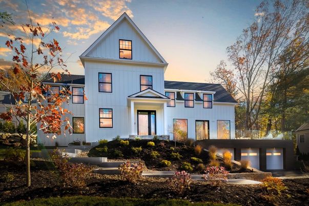 Exterior, Facade, Farmhouse