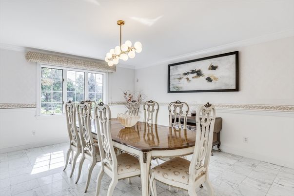 Chandelier, Dining room, Interior, Marble, Pendant Lights