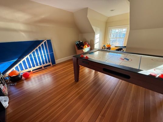Game Room, Interior, Wood Texture Flooring