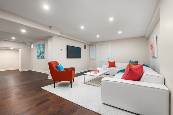 Interior, Living room, Recessed Lighting, Wood Texture Flooring