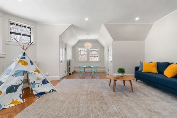 Chandelier, Interior, Recessed Lighting, Wood Texture Flooring