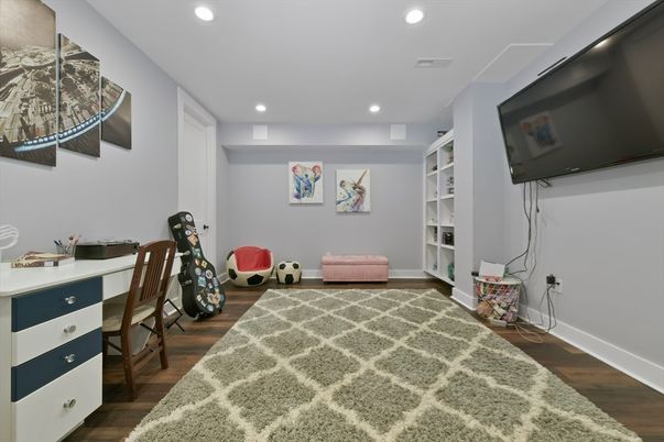 Home Office, Interior, Recessed Lighting, Wood Texture Flooring