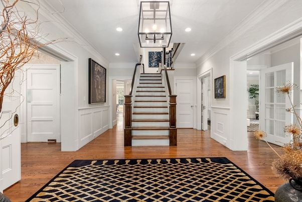 Interior, Recessed Lighting, Wood Texture Flooring