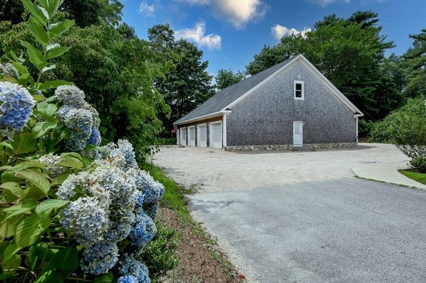 Backyard, Detached Garage, Exterior
