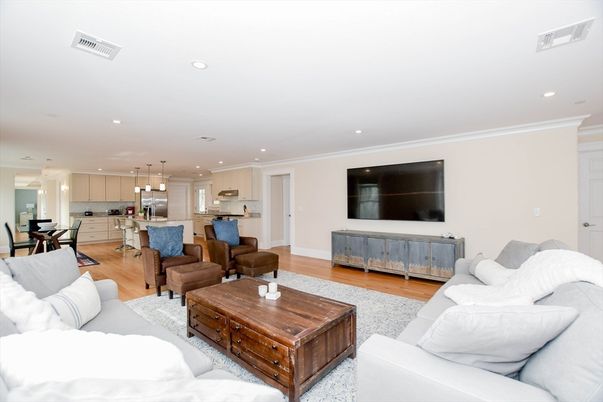 Dining room, Interior, Kitchen, Living room, Pendant Lights, Recessed Lighting, Stainless Steel Appliances, Wood Texture Flooring