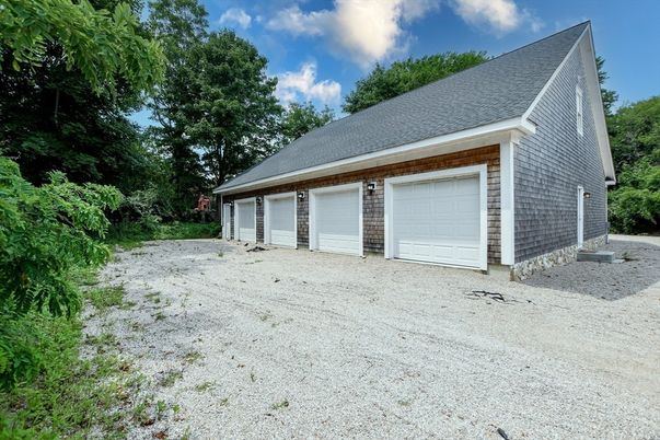 Detached Garage, Exterior
