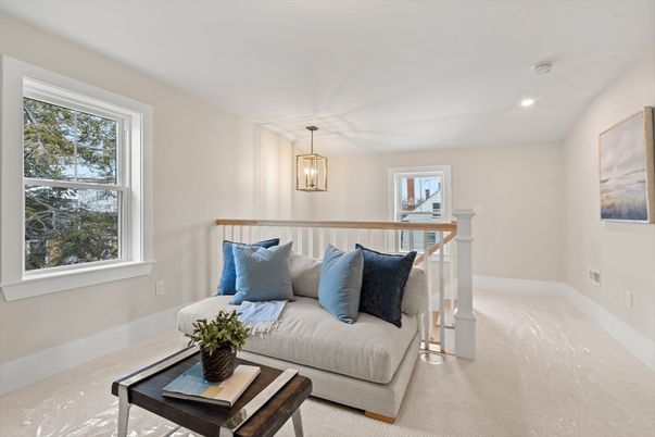 Interior, Living room, Pendant Lights, Recessed Lighting