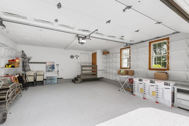 Garage, Interior
