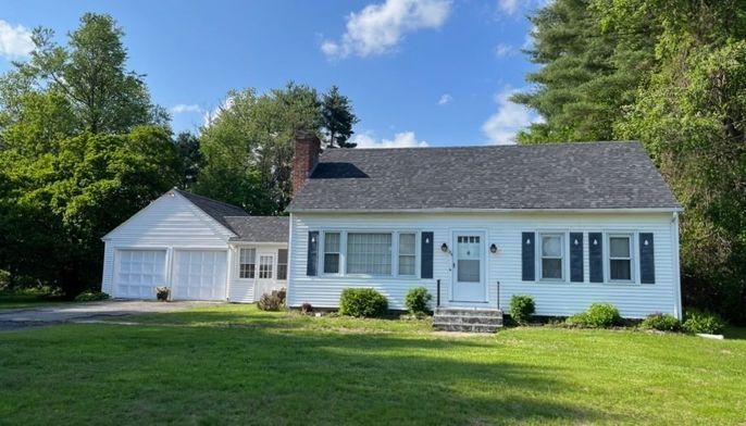 Attached, Detached Garage, Exterior, Facade, Cape Cod