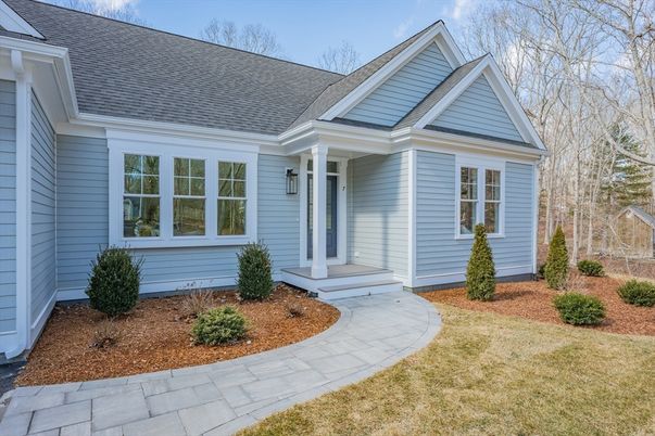 Exterior, Facade, Cape Cod