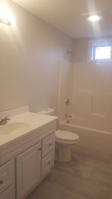 Bathroom, Interior, Recessed Lighting