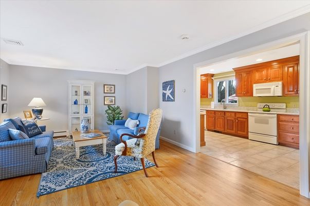 Interior, Kitchen, Living room, Recessed Lighting, Wood Texture Flooring