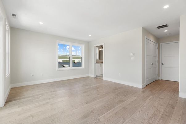 Empty room, Interior, Recessed Lighting, Wood Texture Flooring