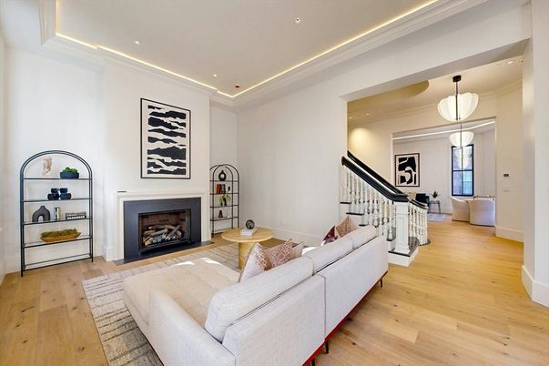 Interior, Living room, Recessed Lighting, Wood Texture Flooring