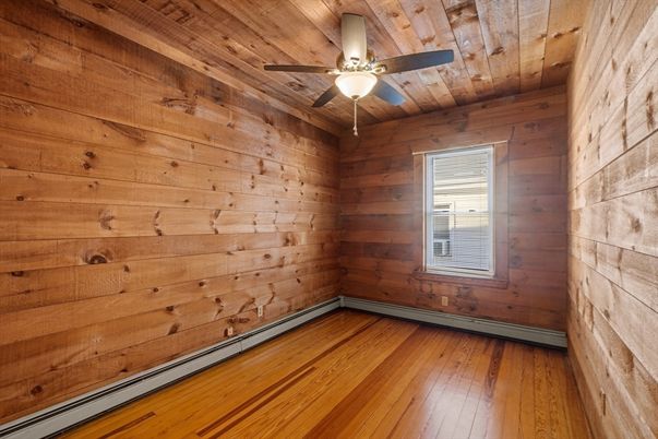 Empty room, Interior, Wooden Ceilings, Wood Texture Flooring, Wooden Walls