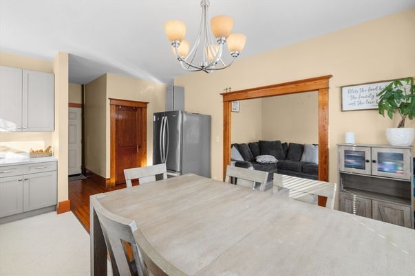 Chandelier, Dining room, Interior, Kitchen, Wood Texture Flooring