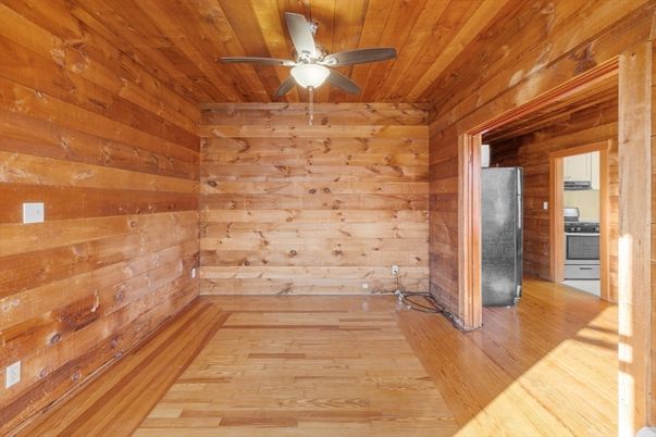 Empty room, Interior, Wooden Ceilings, Wood Texture Flooring, Wooden Walls