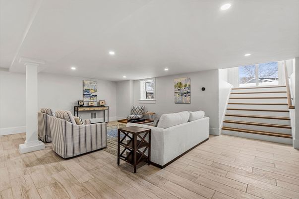 Interior, Living room, Recessed Lighting, Wood Texture Flooring