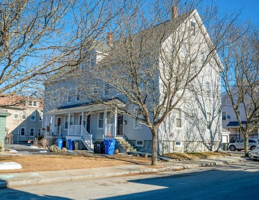 Exterior, Facade, Queen Anne Victorian