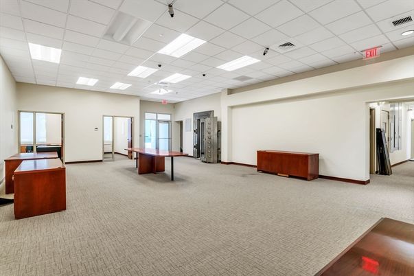Game Room, Interior, Recessed Lighting