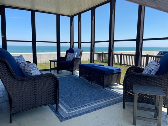 Interior, Sun Room, Water