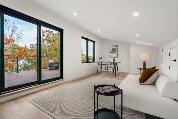 Home Office, Interior, Recessed Lighting, Wood Texture Flooring