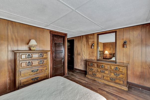 Bedroom, Interior, Wood Texture Flooring, Wooden Walls
